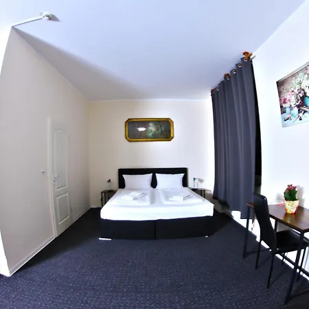 Hotel Karlshorst Berlin Exterior photo