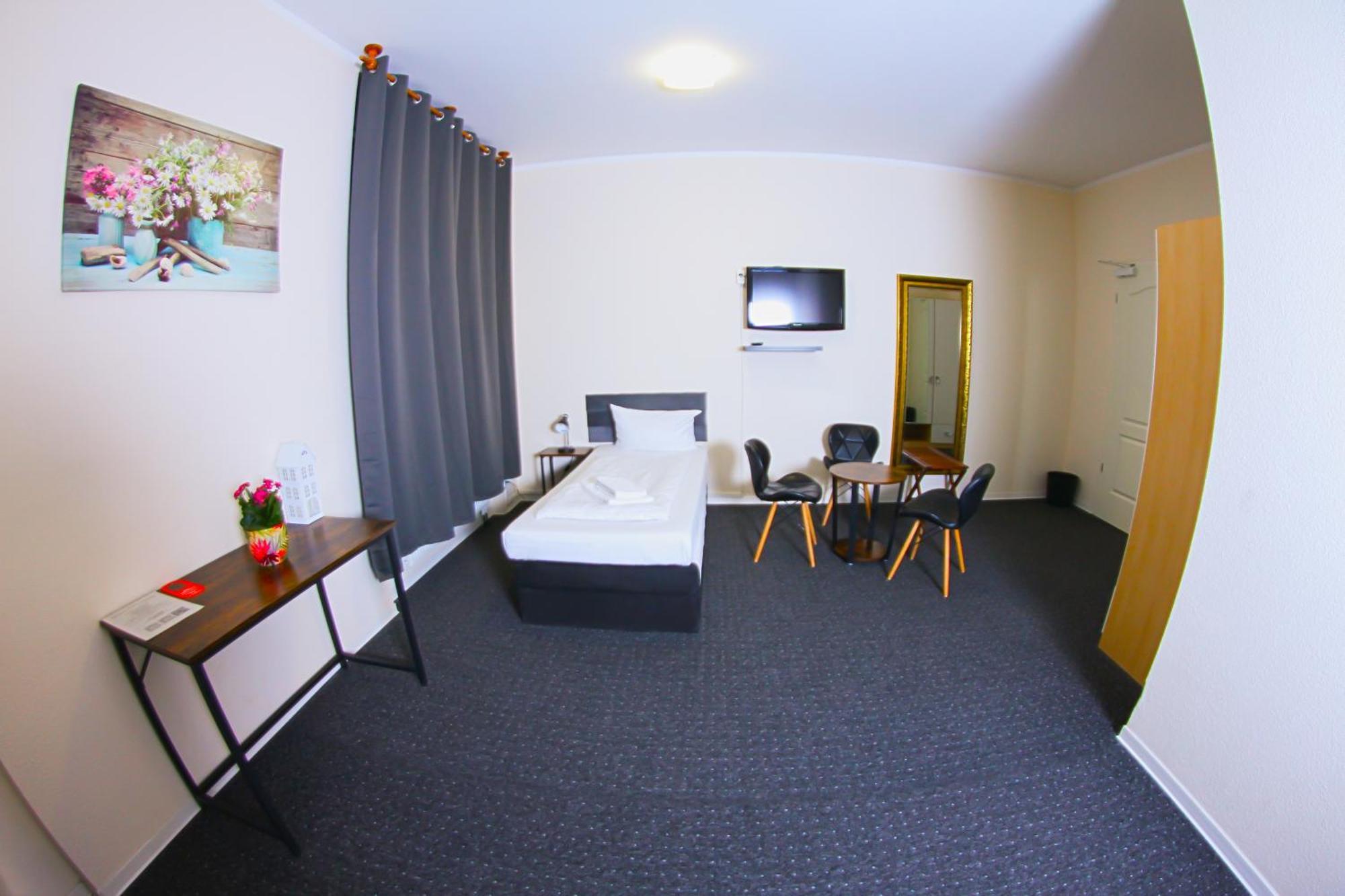 Karlshorst Hotel 3*